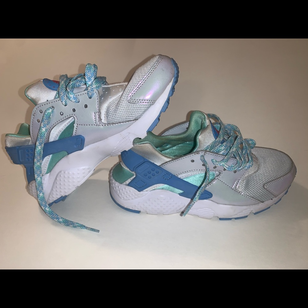 Holographic Blue/Green Nike Huaraches